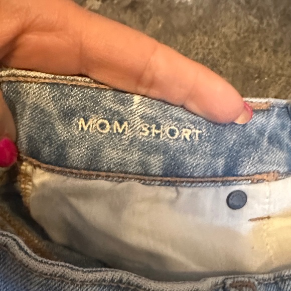 Distressed Blue Denim Mom shorts - Picture 4 of 4